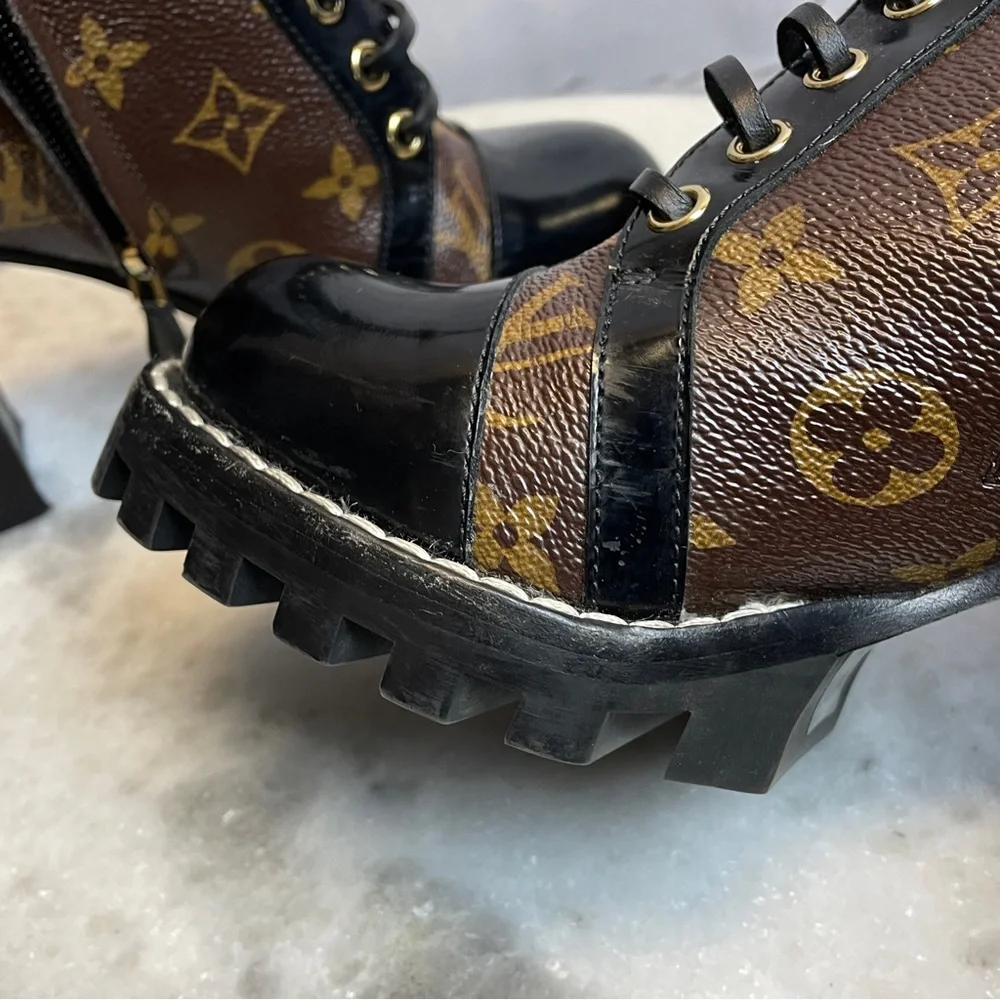 Louis Vuitton Black and Brown Lace Up Boots - Picture 5 of 11